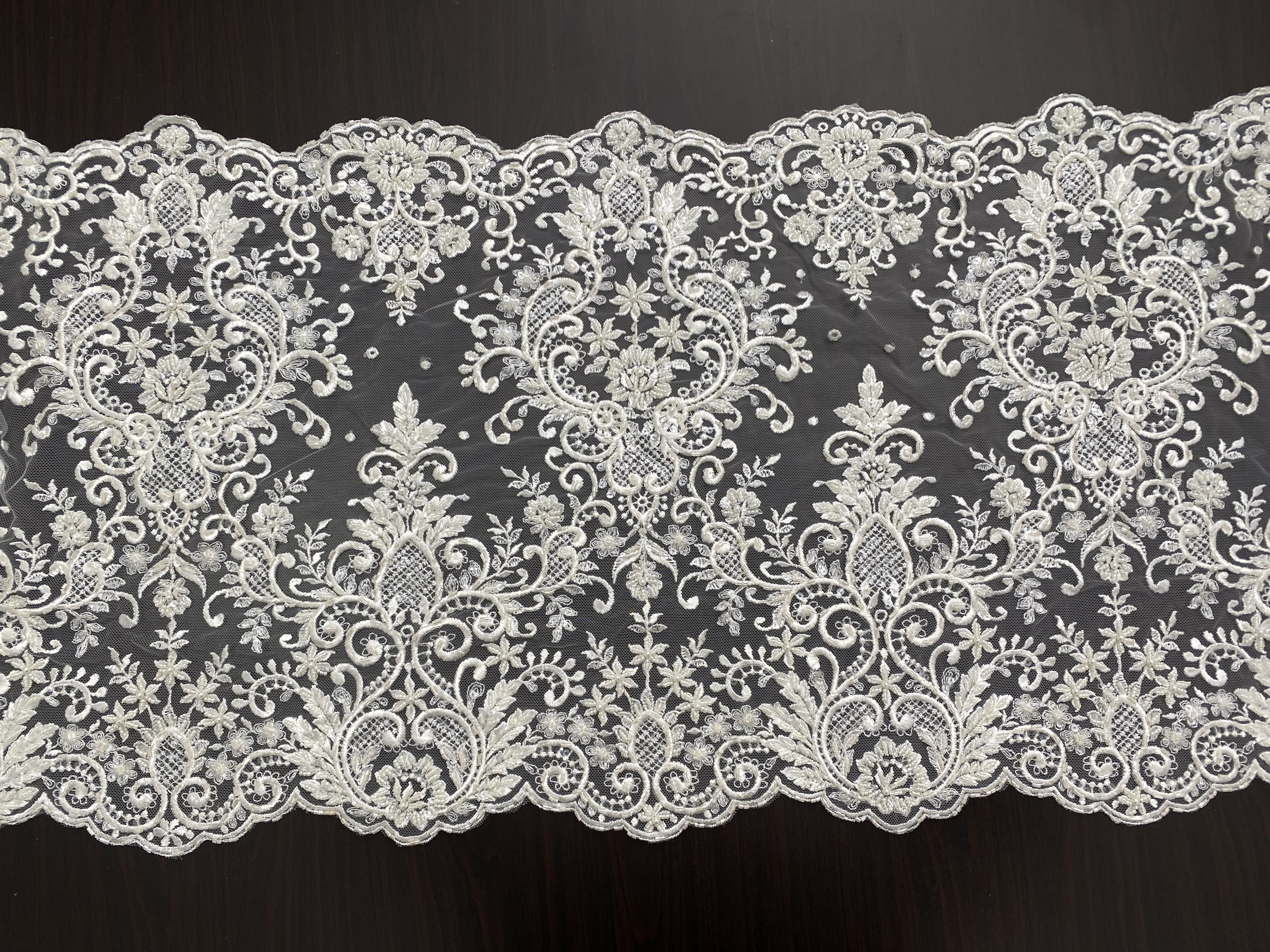 Venice Trim Lace Beautiful Embroidered Lace for Home Decor Costume Supplies Altered Couture, by 1 yards