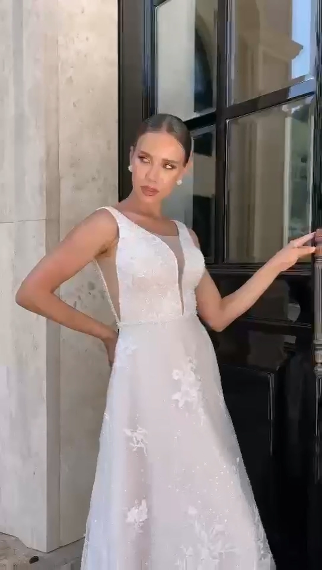 {"default":"Sita Lace, sitalace, Lace Fabric, Feature Fabric, Tulle Fabric, Beaded Fabric, Sequined Fabric, Embroidery Fabric, Wedding Dress, Bridal Gown, Bridal Veil, Beads, Sequins, Feather Fabrics, Feather, 3D Flowers, Floral, Blossom Flowers, Floral Petal"}