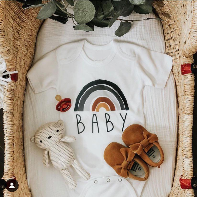 Infant Cute Rainbow Romper.