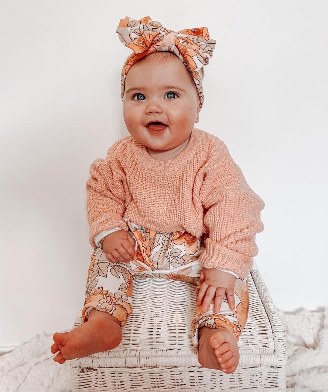 Baby Solid Color Sweater.