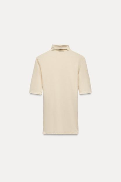 SLIM FIT - HIGH NECK - REGULAR LENGTH - SHORT SLEEVE