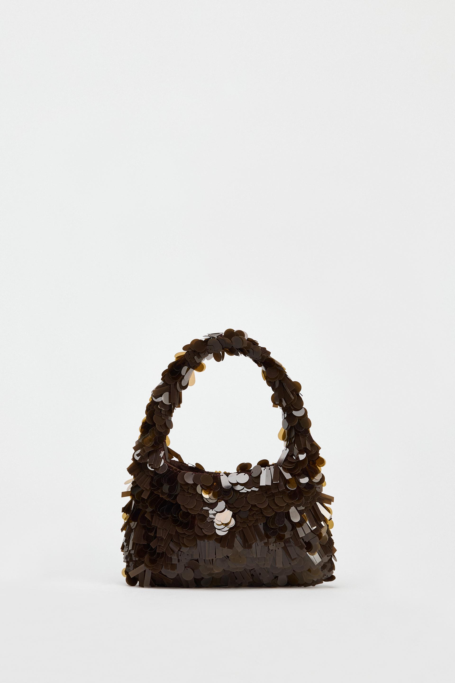 BUCKET BAG WITH APPLIQU