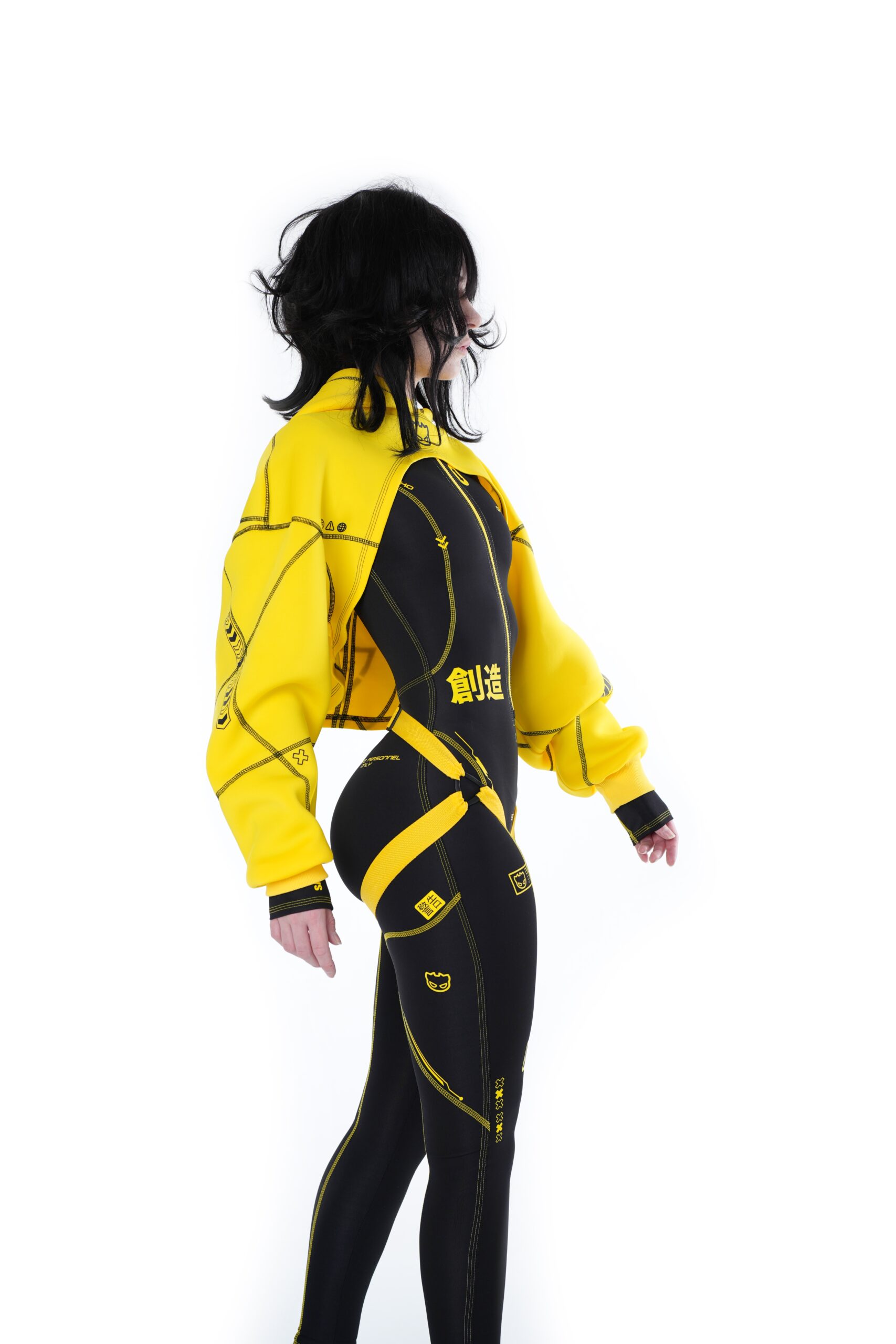 Cyber Black-Yellow Suit (Full Set)