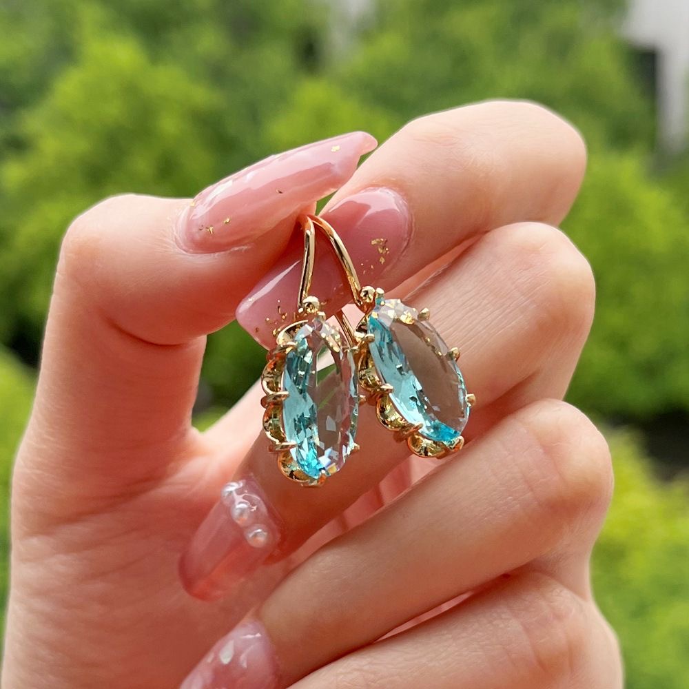 Anyák napi ajándékok első választása🎁Nagy kedvezmény az akciós termékekre 2024-ben✨18K arany drágakő fülbevaló💎