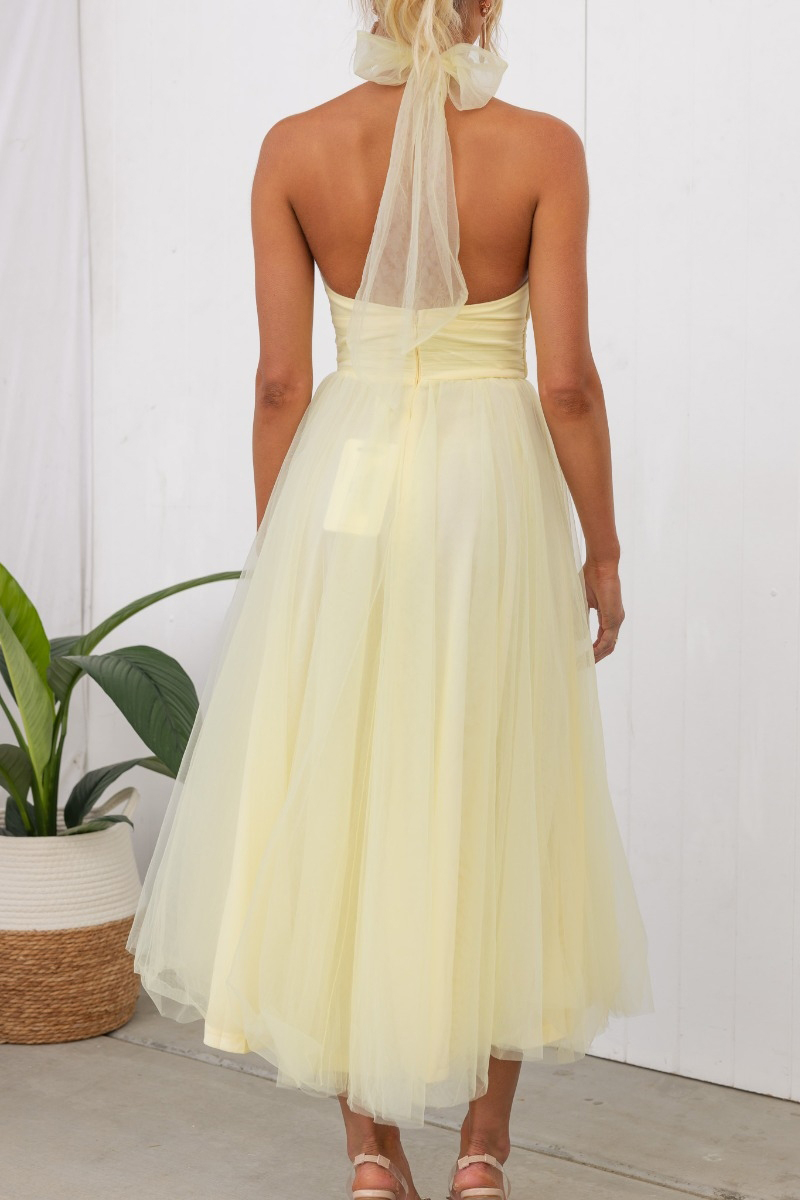 Fairy Vibes Tylle Gathered Detail Halter Maxi šaty