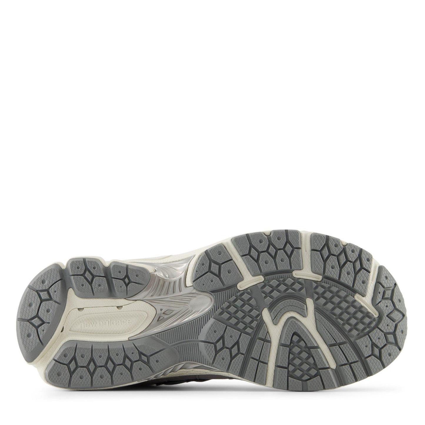 New Balance NB 2002 Children Truffl Salt/Cld