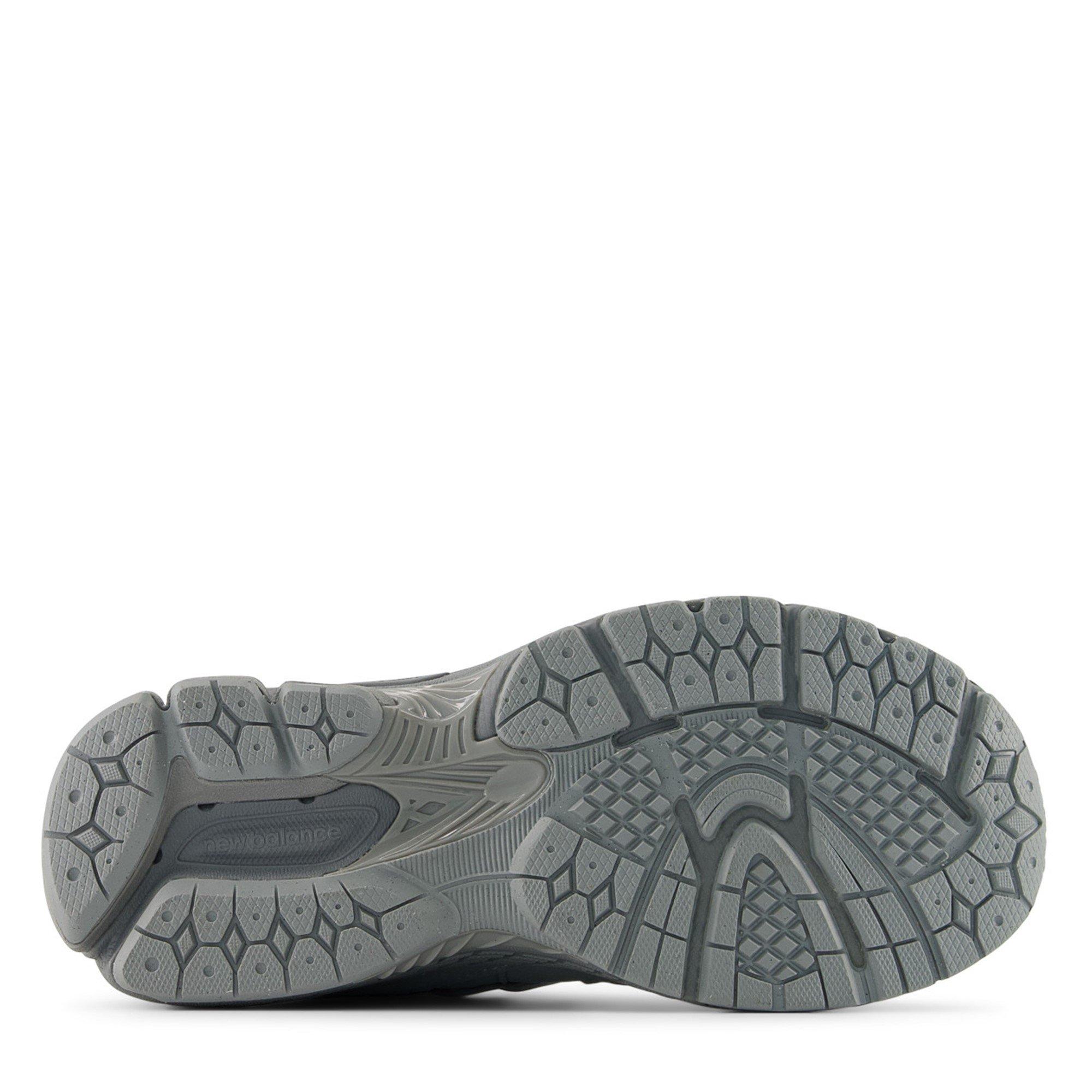 New Balance NB 2002 Junior Grey