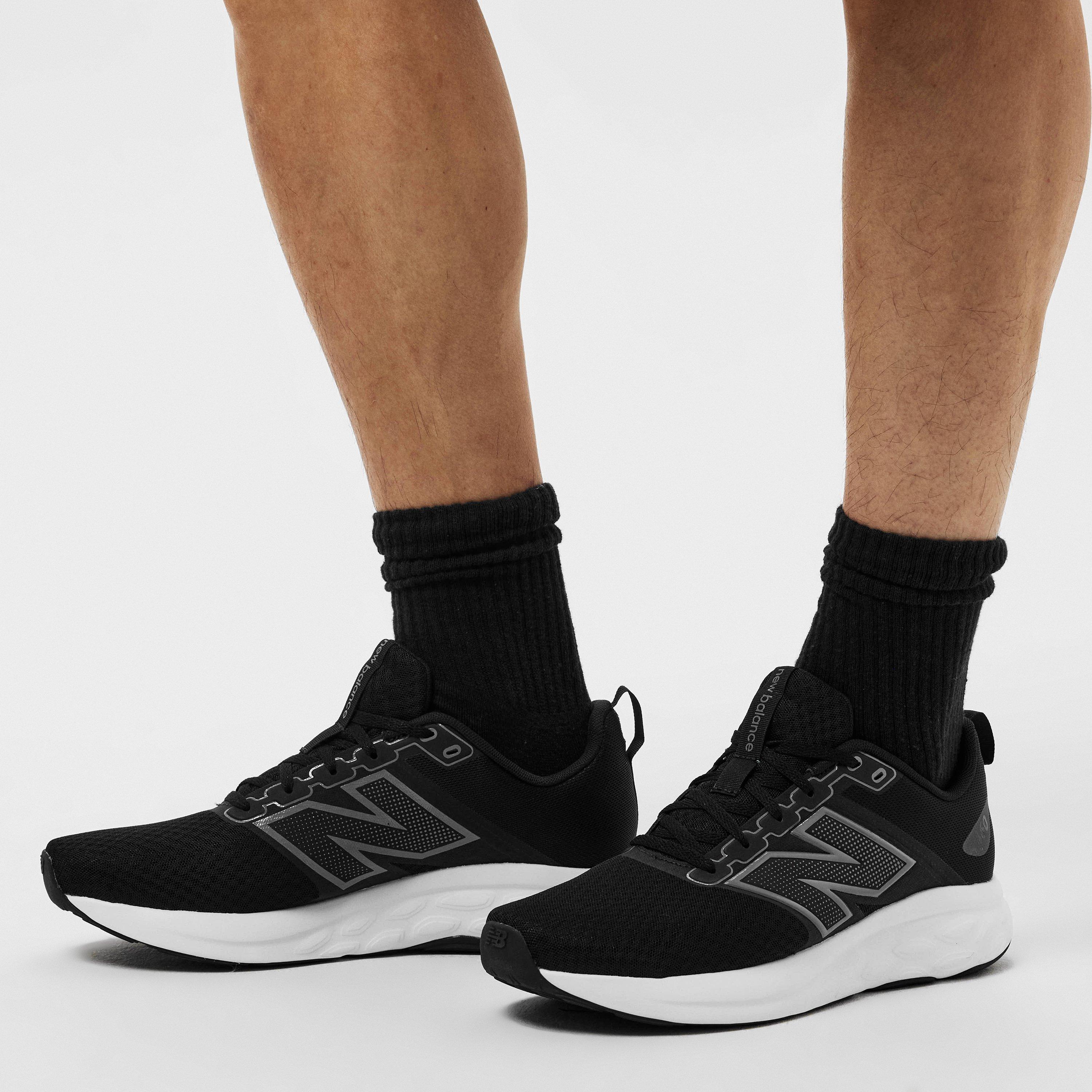 New Balance NB 460v4 Running Shoe Mens Black/White