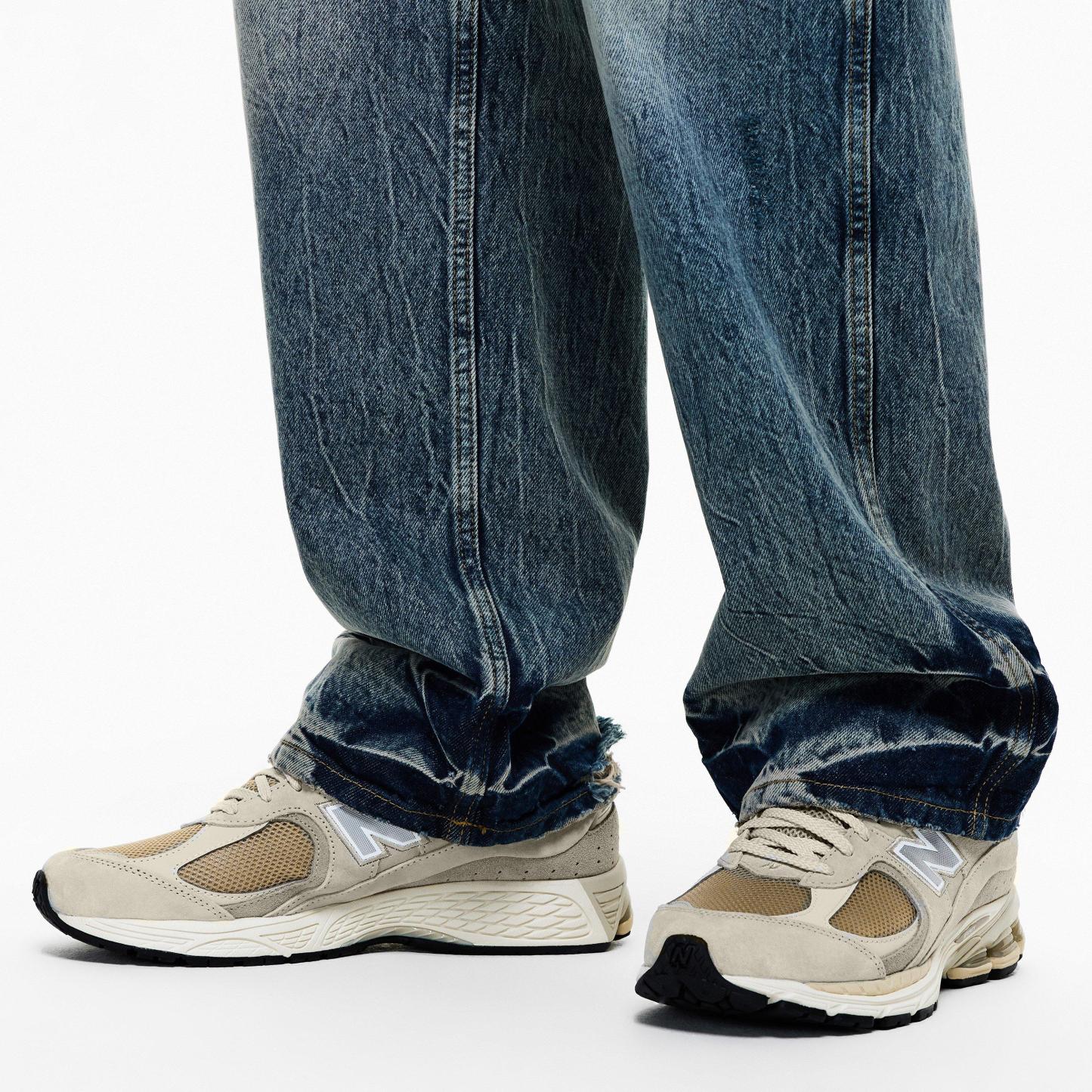 New Balance NB 2002 Mens Taupe