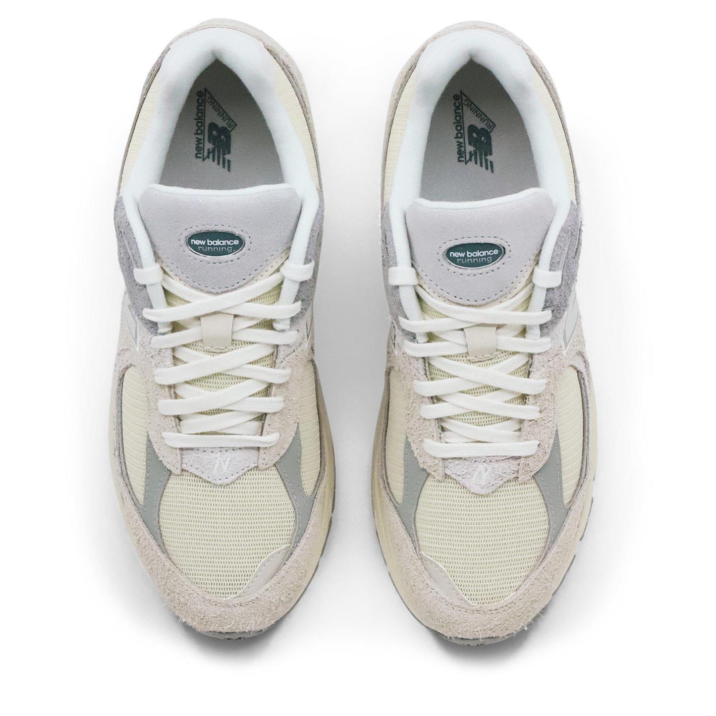New Balance NB 2002 Womens Beige/Grey