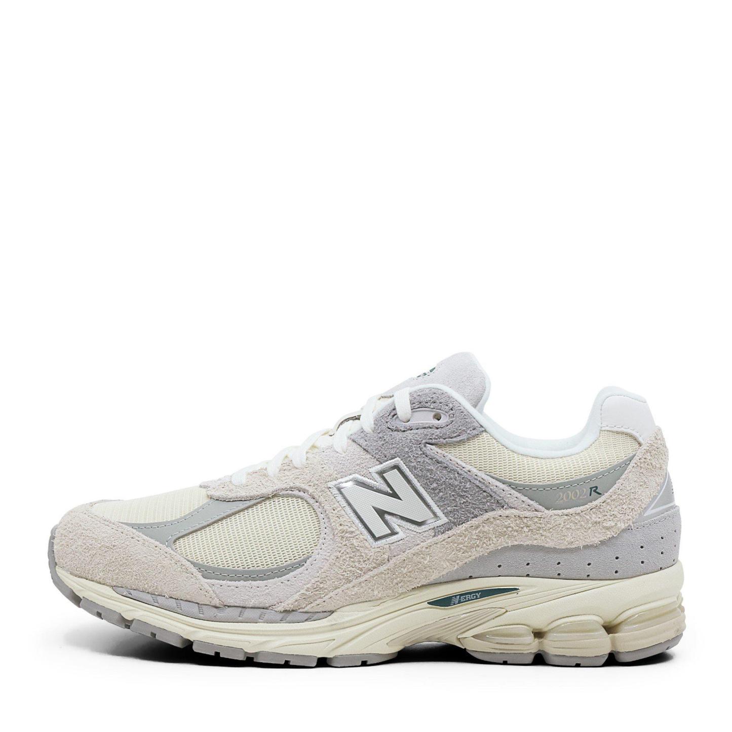 New Balance NB 2002 Womens Beige/Grey