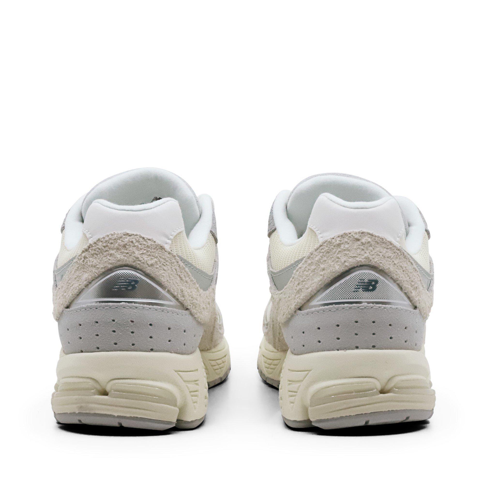 New Balance NB 2002 Womens Beige/Grey