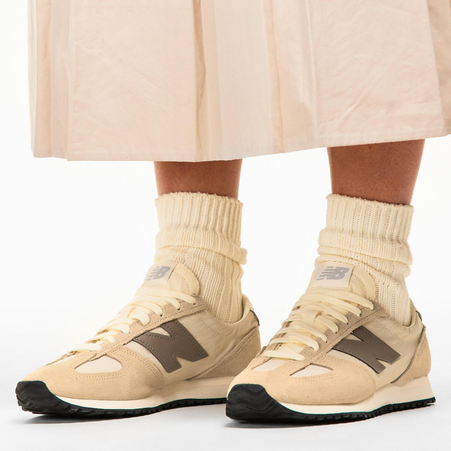 New Balance NB 471 Womens Beige/Brown