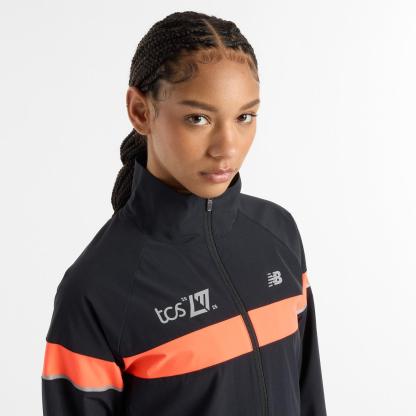 New Balance Women's LDN Marathon Wind Water-Resistant Reflective Performance Running Jacket Black/Red