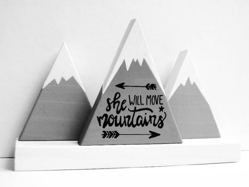 💢Wooden Mountain Decoration -🎈 Triangle Snow Mountain Decoration🏔