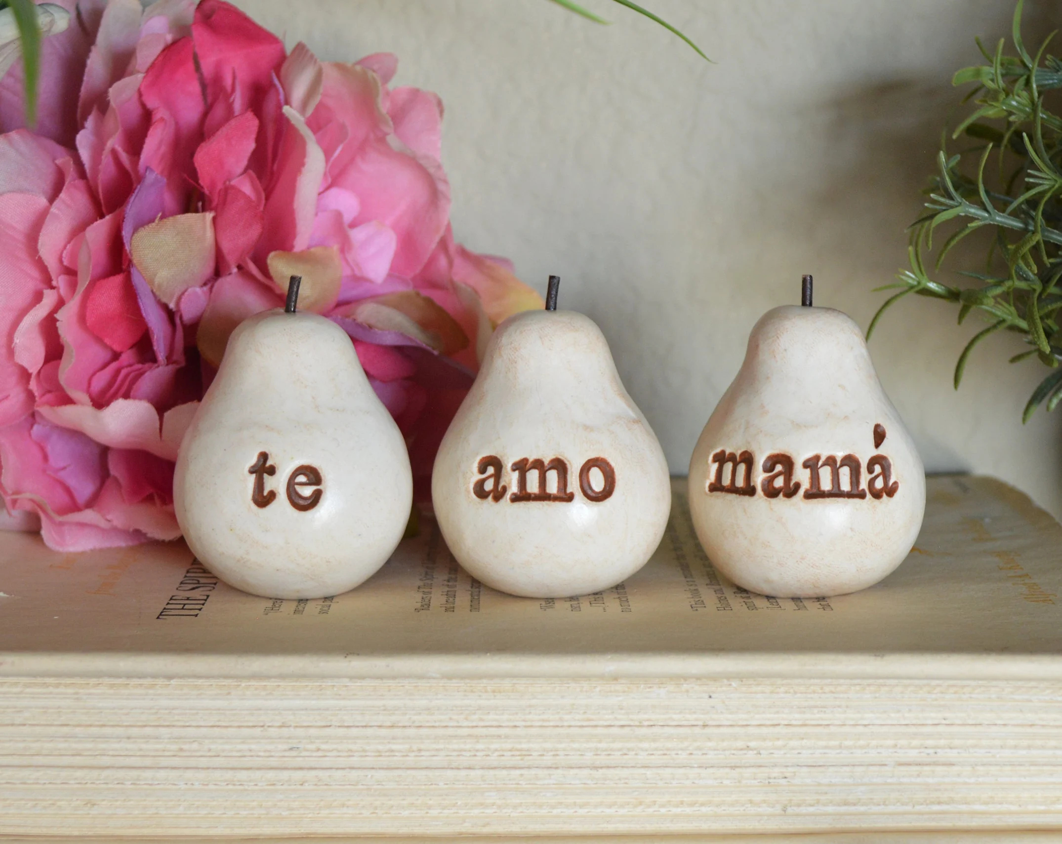 "te amo mama"-Mom Gift In Spanish