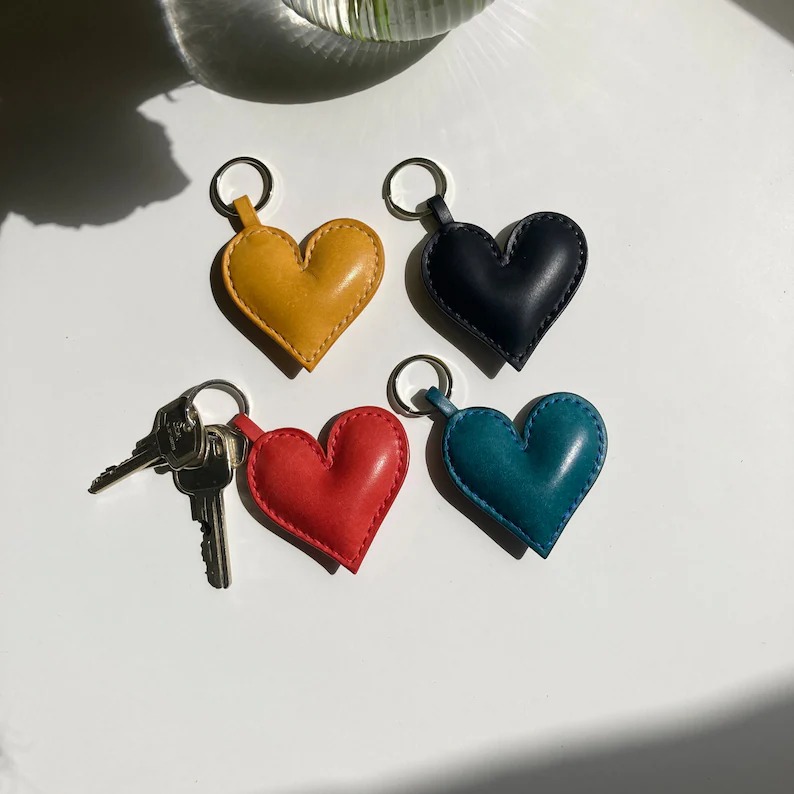 💖Leather Heart Keychain
