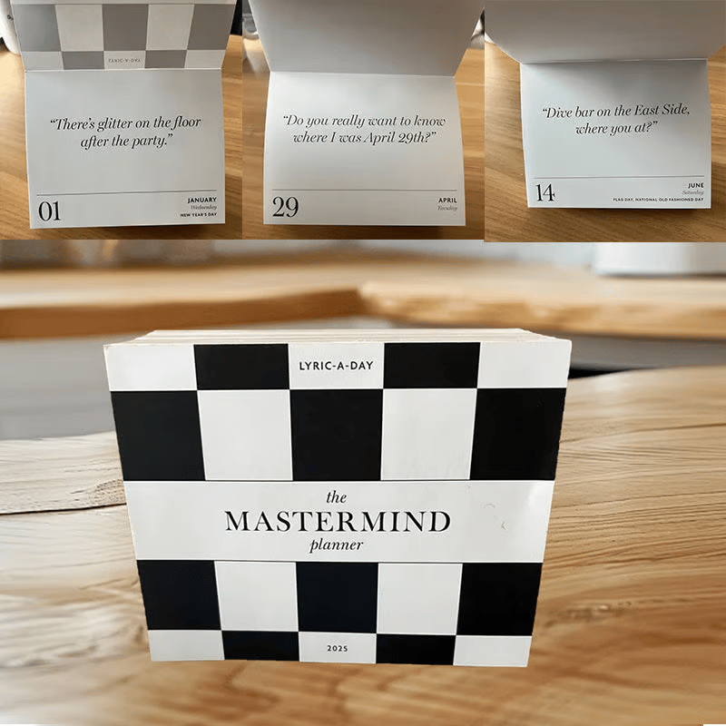 📅2025 Mini Daily Swiftie Desktop Calendar