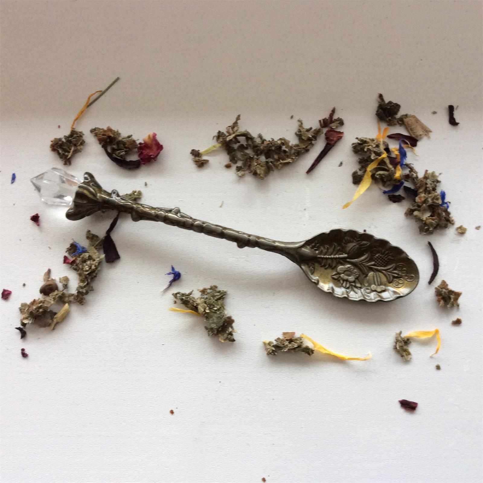 ✨Ornate Vintage Retro Crystal Tea Spoon🥄