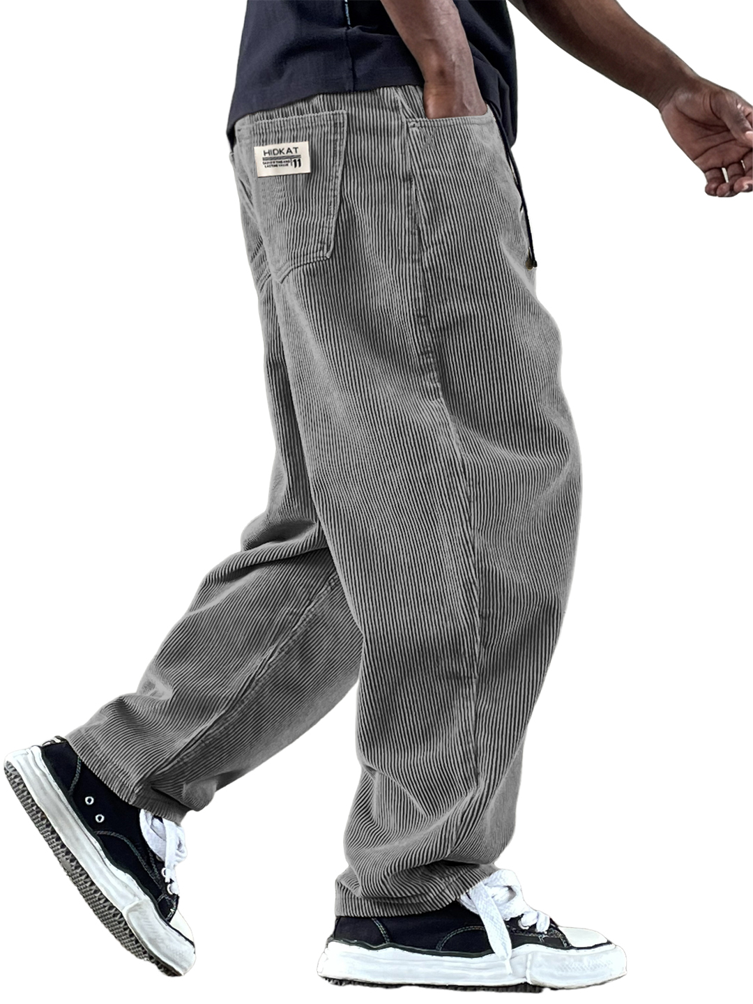 Lässige Herren-Cordhose im Retro-Stil mit mehreren Taschen