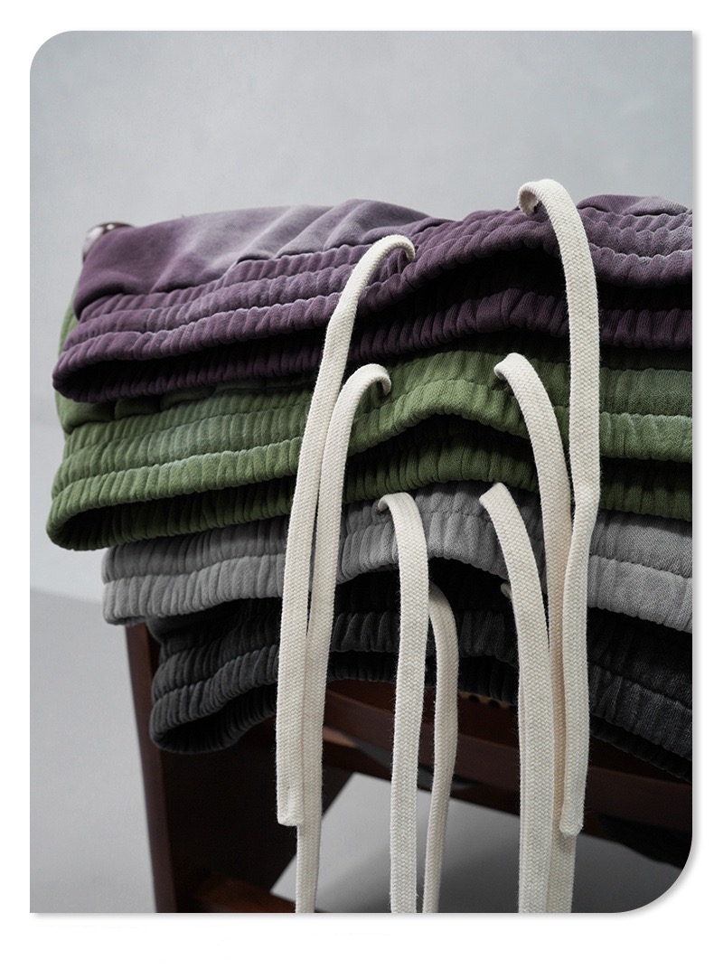 Lässige Shorts mit Used-Look-Graffiti-Print