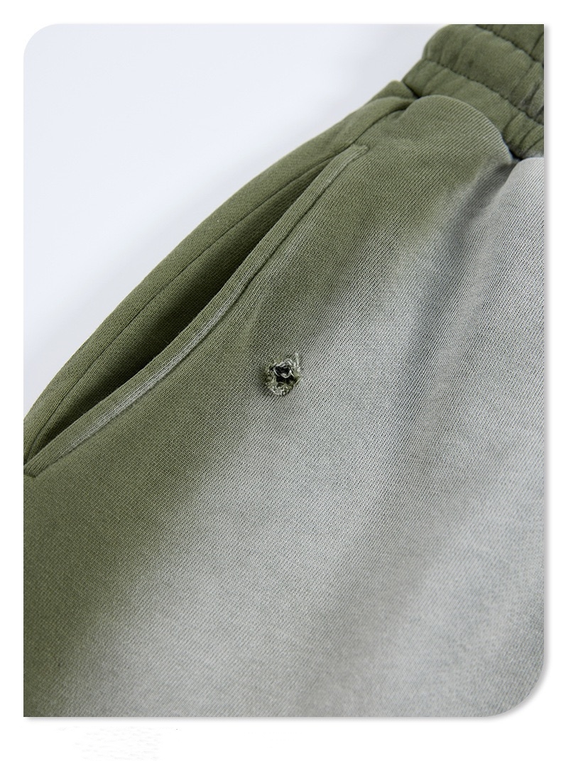 Lässige Shorts mit Used-Look-Graffiti-Print