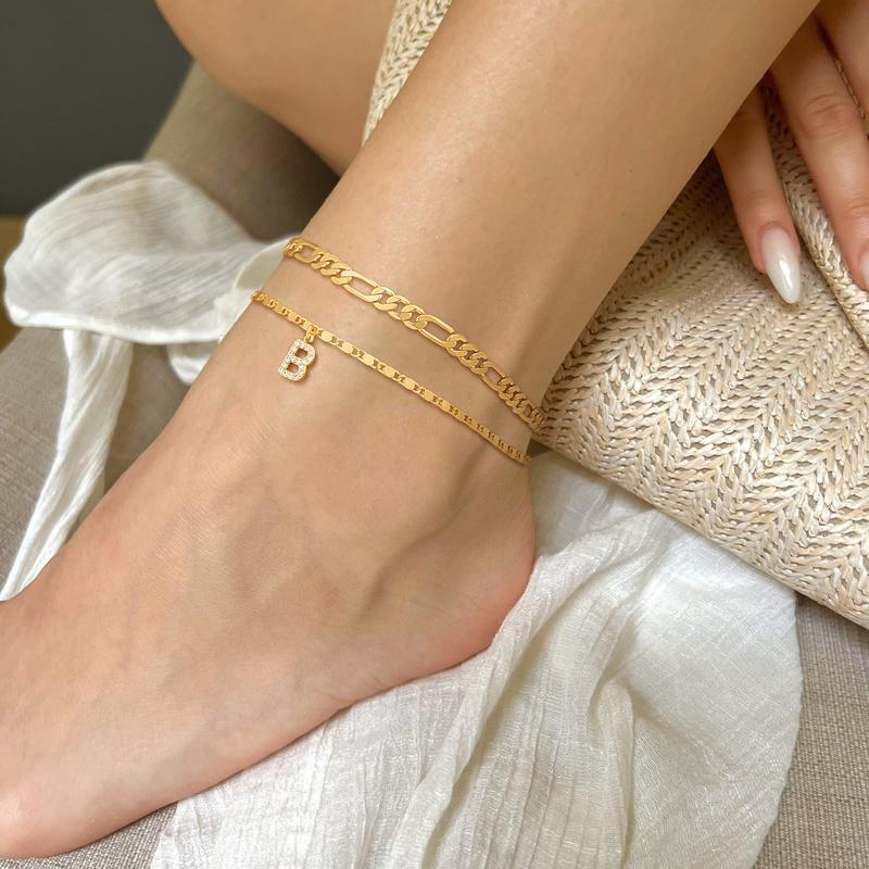 Fußkettchen-Set mit feiner Kette und Initialen-Anhänger