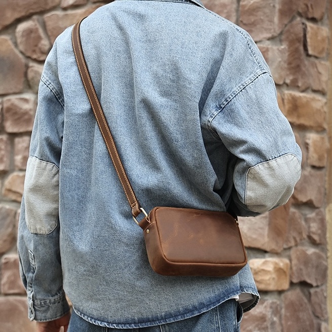Men's Vintage Full-Grain Crazy Horse Leather Messenger Bag
