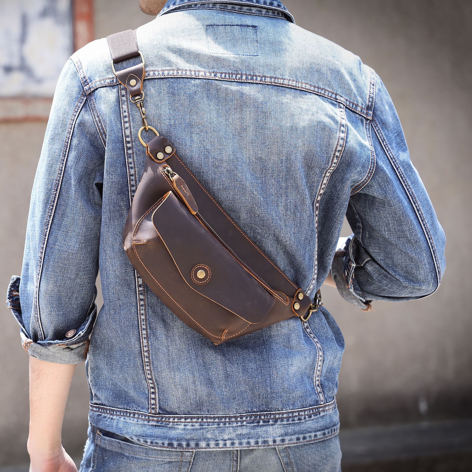 Retro Crazy Horse Leather Crossbody Bag LB19