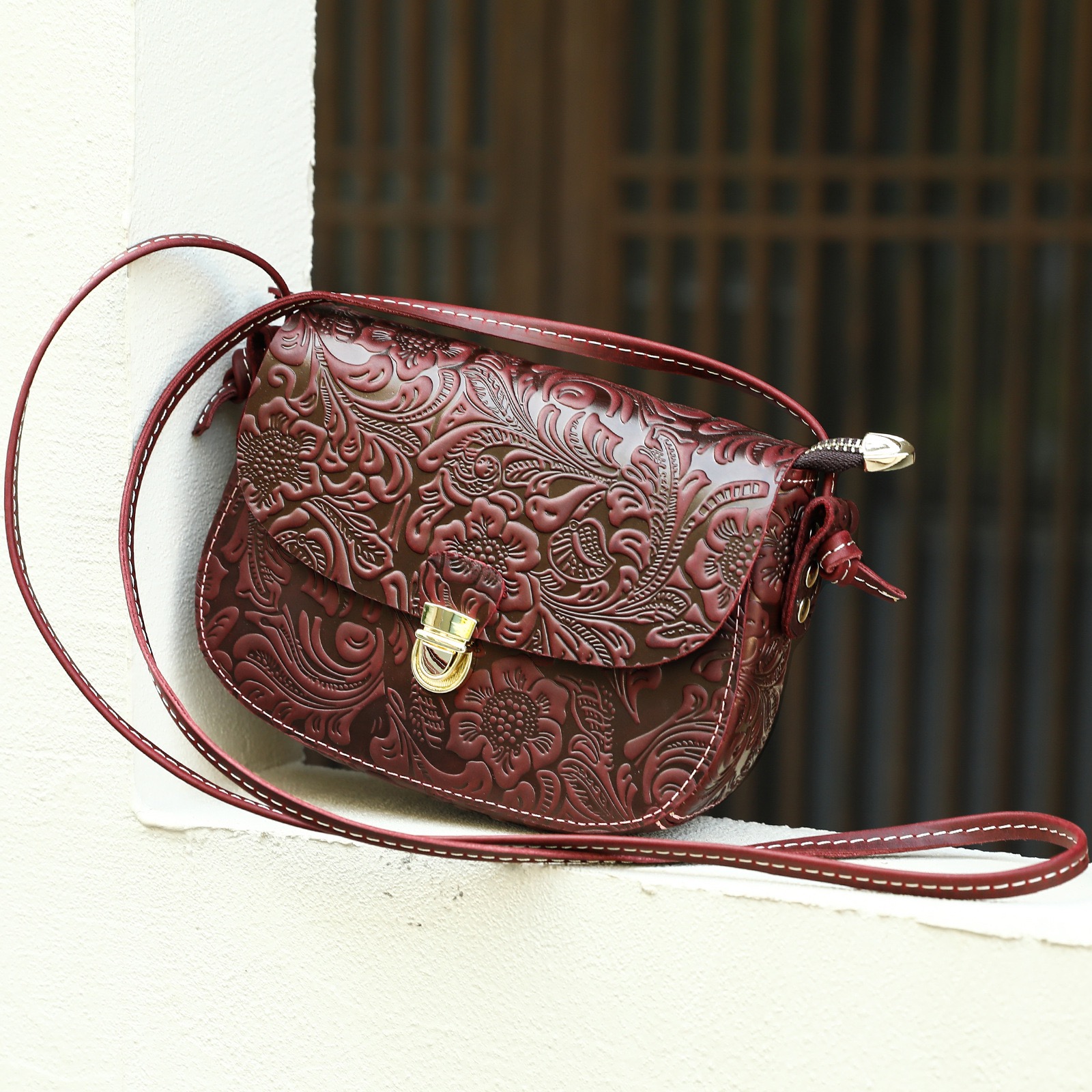 Women's Vintage Embossed Lock Crossbody Bag WLB04