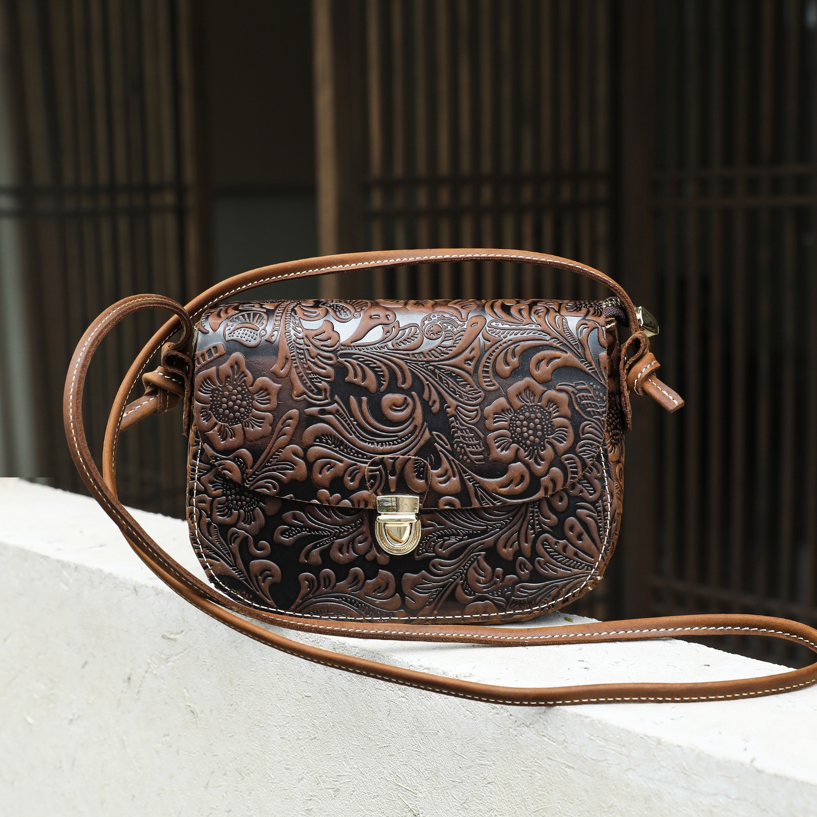 Women's Vintage Embossed Lock Crossbody Bag WLB04