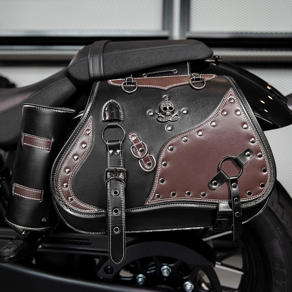 Studded Skull Saddlebag | Two-Tone Vintage Motorcycle Side Bag MTB02