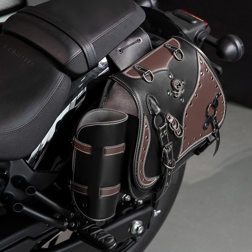 Studded Skull Saddlebag | Two-Tone Vintage Motorcycle Side Bag MTB02