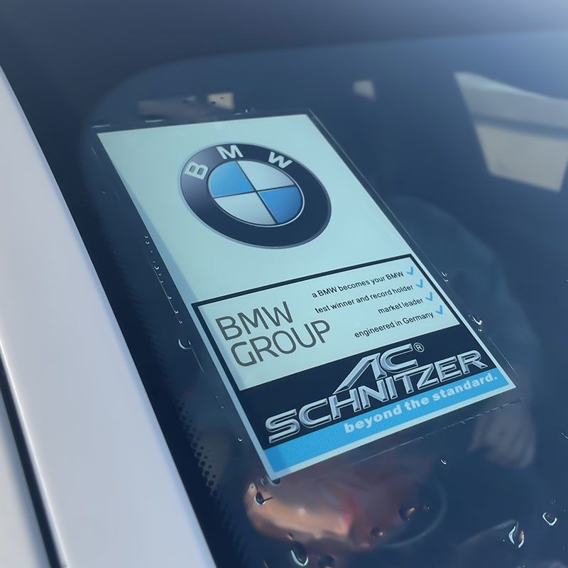 Kreative Autoaufkleber für die Windschutzscheibe mit Logo