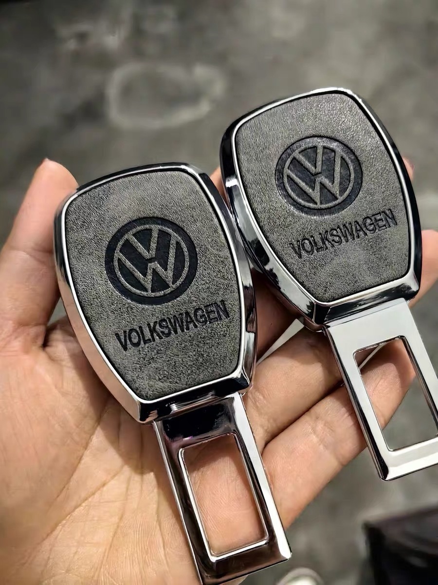Sicherheitsgurtverlängerung aus Wildleder mit LOGO