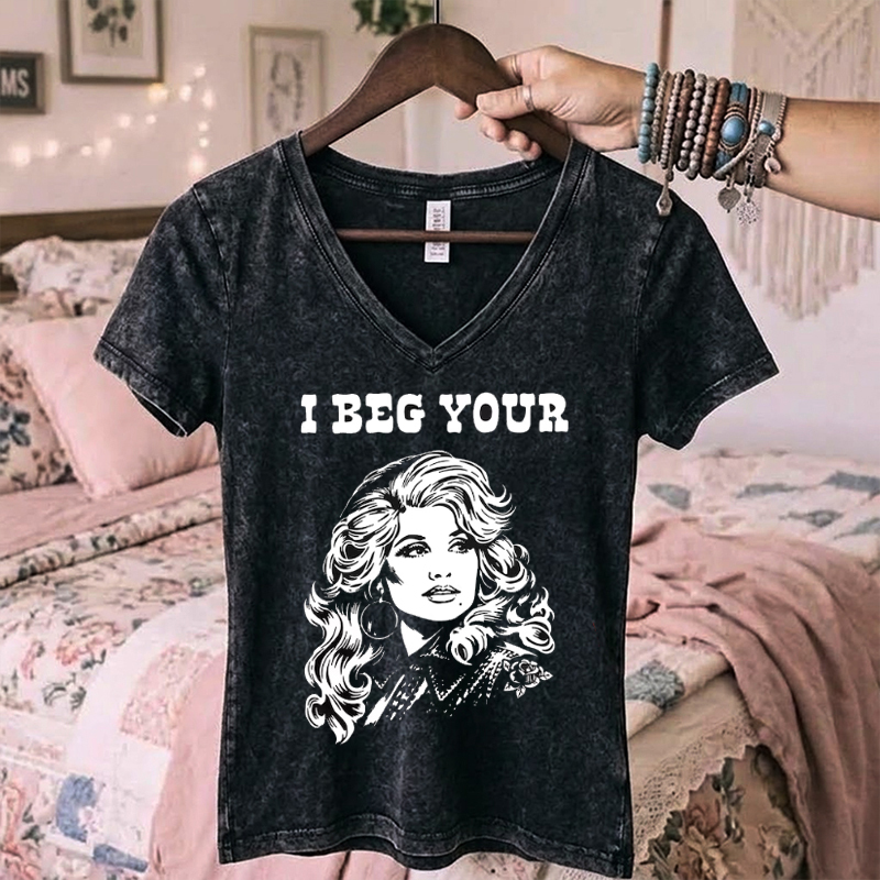I Beg Your Parton V-neck