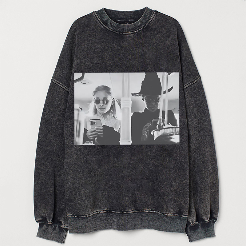 Wicked Movie Retro Photo Unisex T-Shirt/Sweatshirt