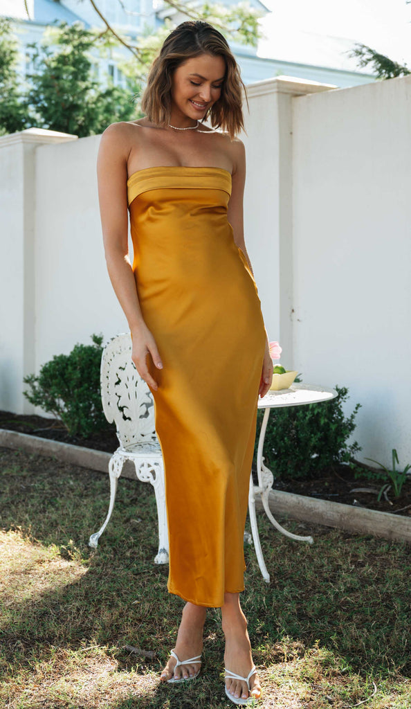 Half Open Back Sleeveless Silky Maxi Dress-Hayhty.All Rights Reserved.