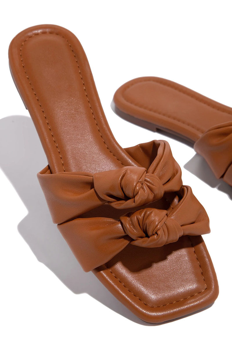 PU Leather Knotted Cutout Pleated Flat Slippers-Hayhty.All Rights Reserved.