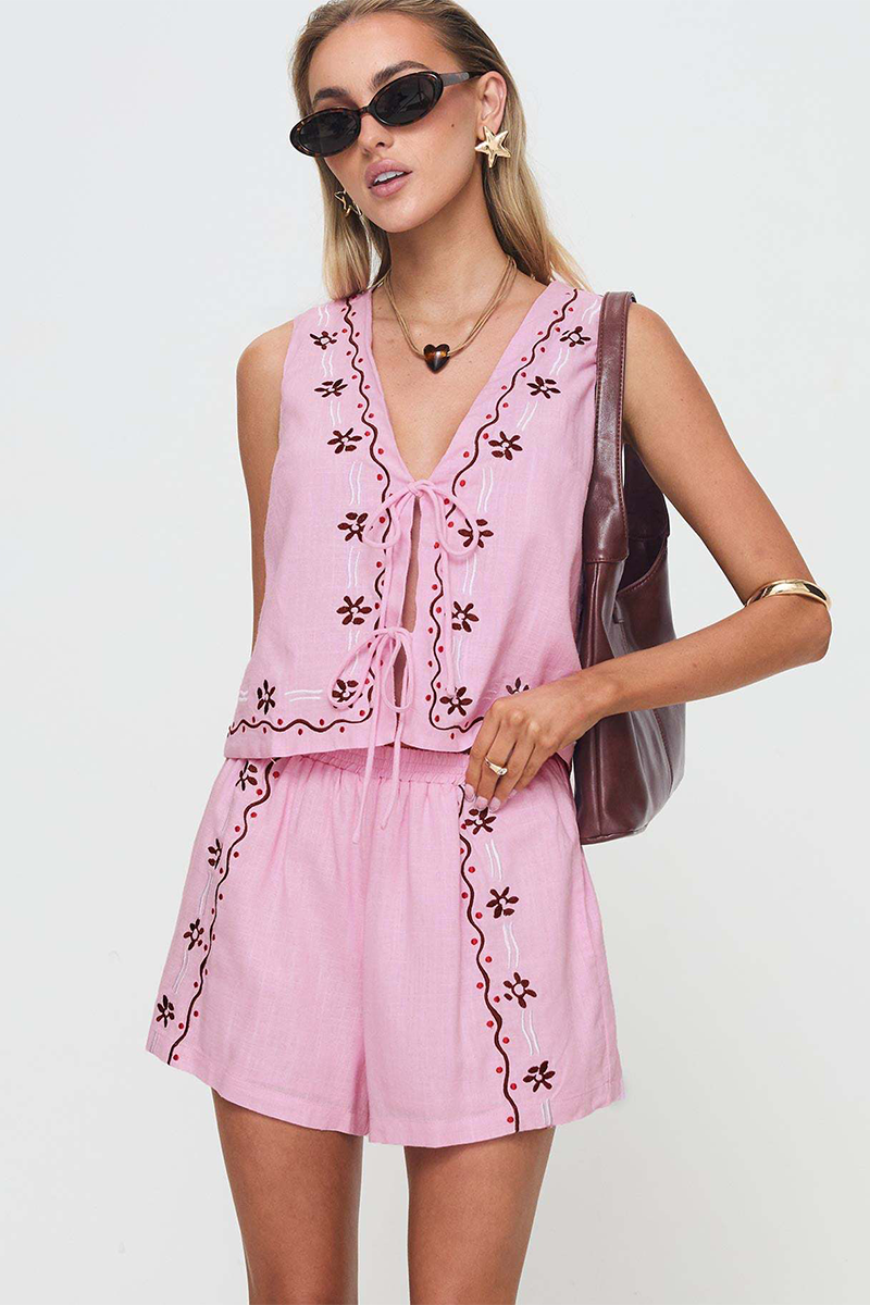 Embroidery V Neck Tie Up Crop Vest Pocket Shorts Matching Set-Pink-Hayhty.All Rights Reserved.
