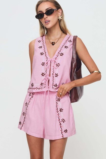 Embroidery V Neck Tie Up Crop Vest Pocket Shorts Matching Set-Pink-Hayhty.All Rights Reserved.
