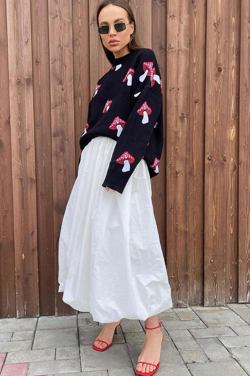 Mushroom Jacquard Pattern Round Neck Long Sleeve Loose Fit Sweater-Black-Hayhty.All Rights Reserved.