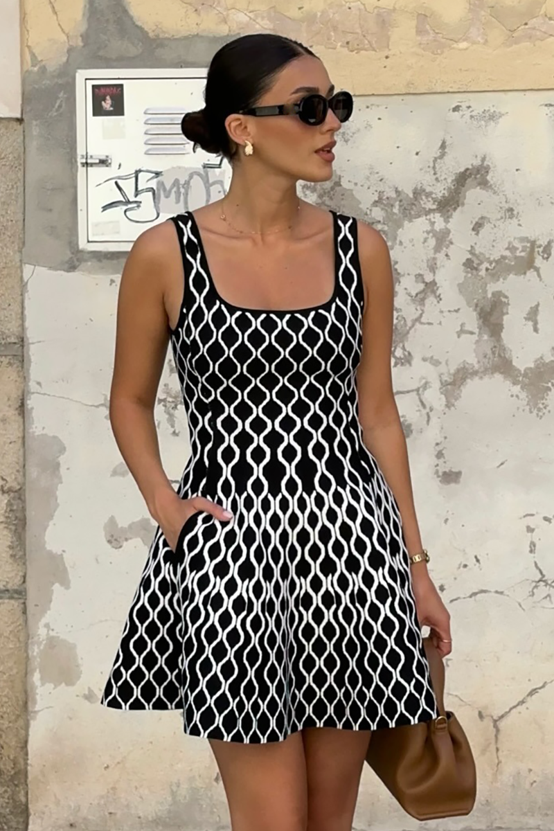 Ripple Pattern Square Neck Pocket A-Line Knit Mini Tank Dresses-Black-Hayhty.All Rights Reserved.