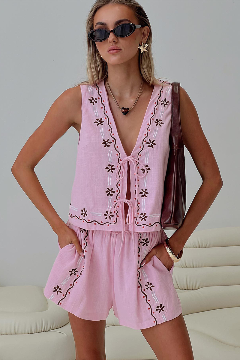 Embroidery V Neck Tie Up Crop Vest Pocket Shorts Matching Set-Pink-Hayhty.All Rights Reserved.