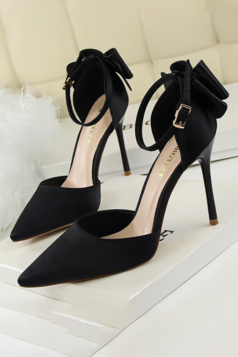 Satin Pointy Toe Ankle Strap Back Bow Stiletto Heels-Red-Hayhty.All Rights Reserved.