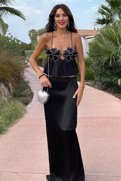Rhinestone Decor Flower Design Crop Cami-Black-Hayhty.All Rights Reserved.