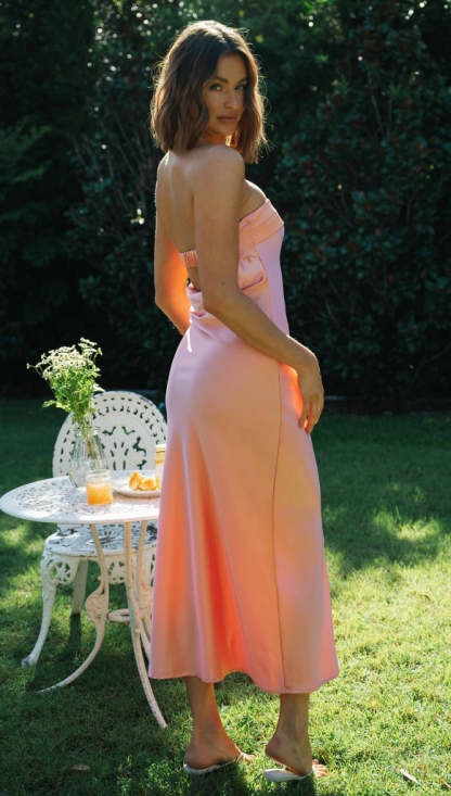Half Open Back Sleeveless Silky Maxi Dress-Hayhty.All Rights Reserved.