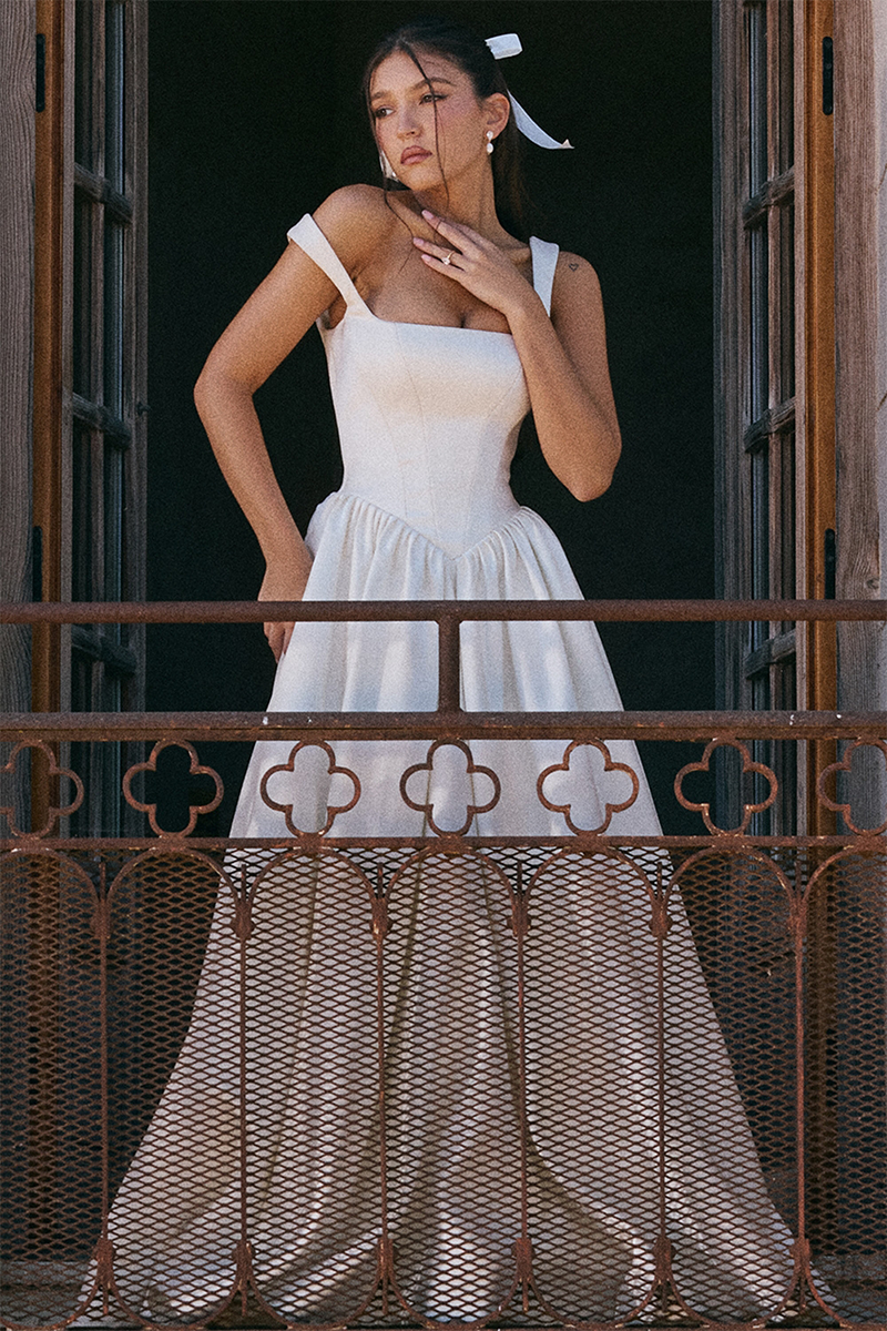 Wide Straps Corset Solid Color Gowns Maxi Dresses-White-Hayhty.All Rights Reserved.