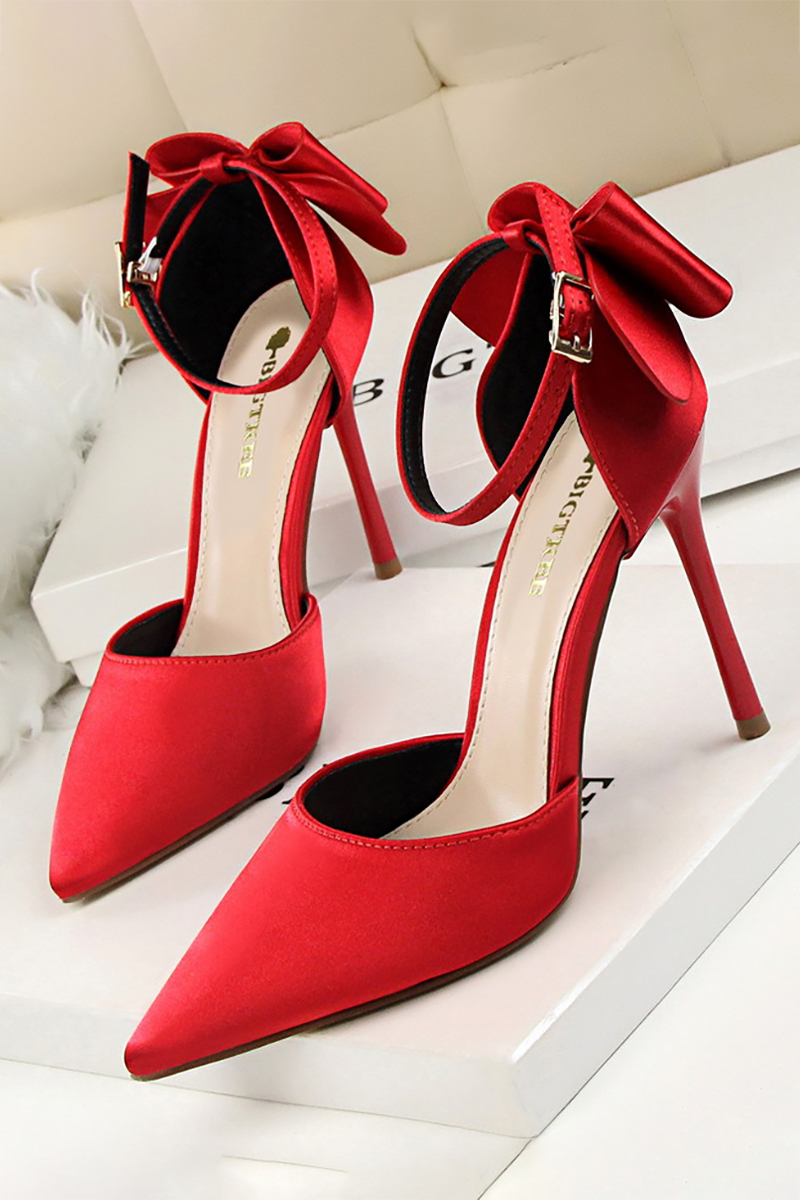 Satin Pointy Toe Ankle Strap Back Bow Stiletto Heels-Red-Hayhty.All Rights Reserved.