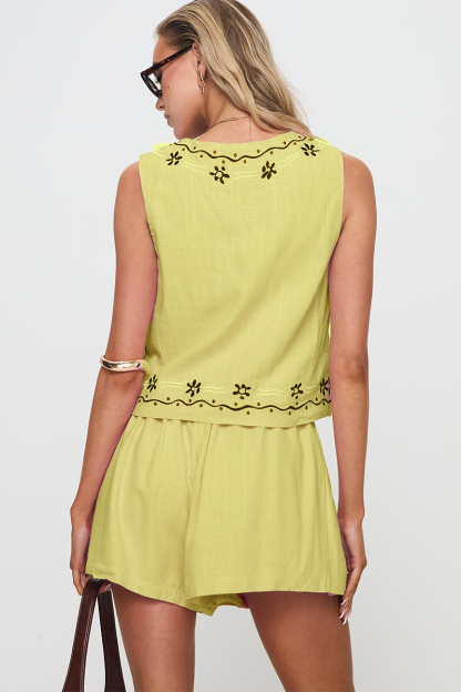 Embroidery V Neck Tie Up Crop Vest Pocket Shorts Matching Set-Pink-Hayhty.All Rights Reserved.